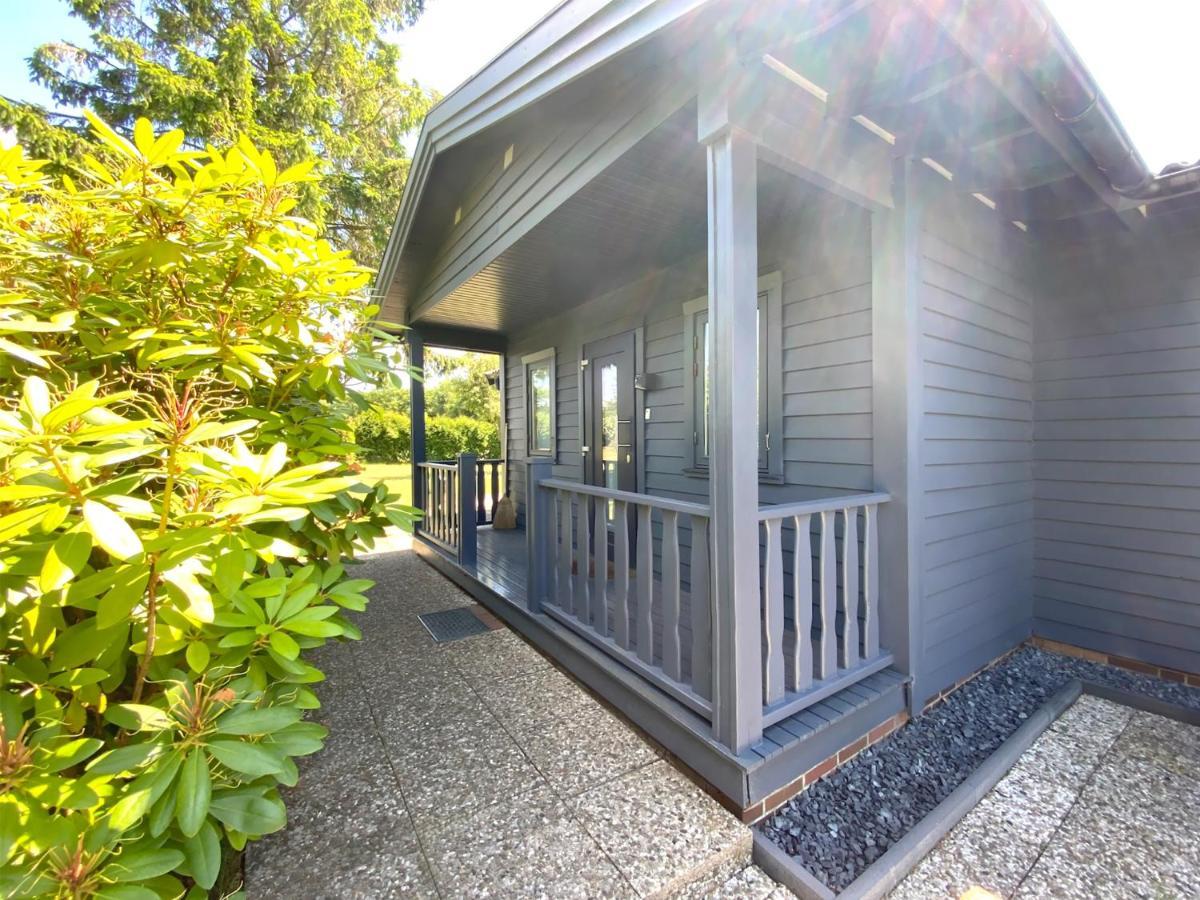 Villa Schwedenhaus mit Holzofen&Außenkamin auf 1400m2 Tensbuttel-Rost Exterior foto